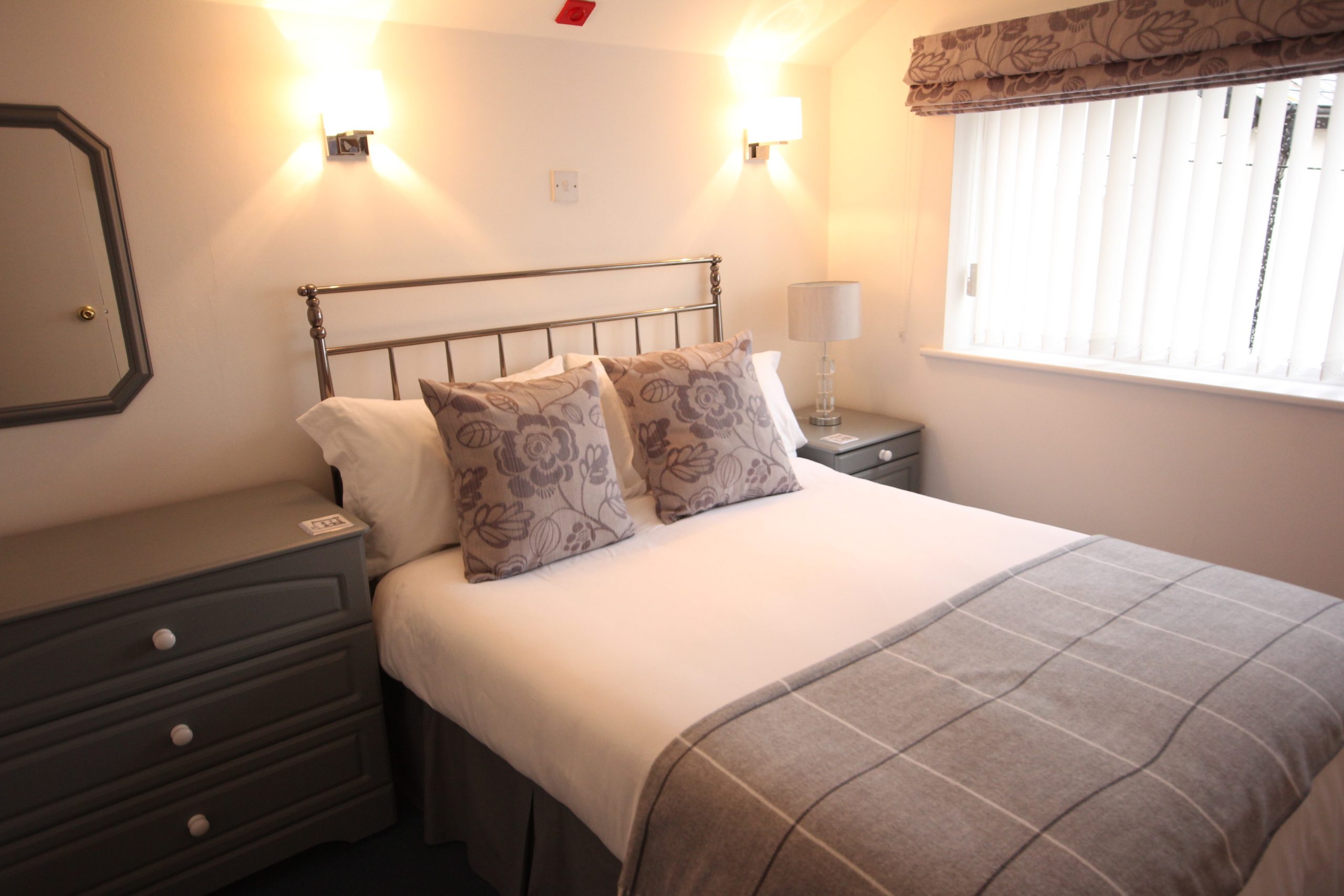 Room 4 - Berwick House - Guest House in Sidmouth